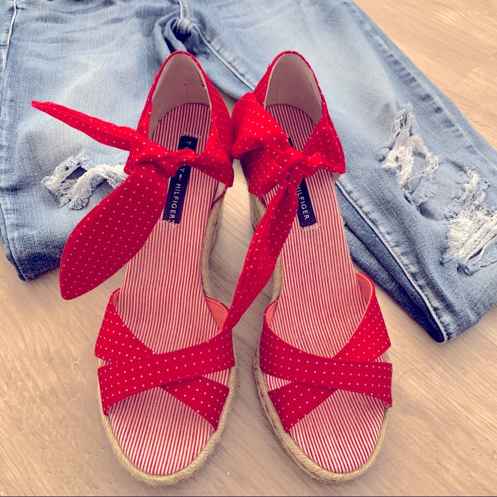 Tommy Hilfiger 👠 Red Wedges
